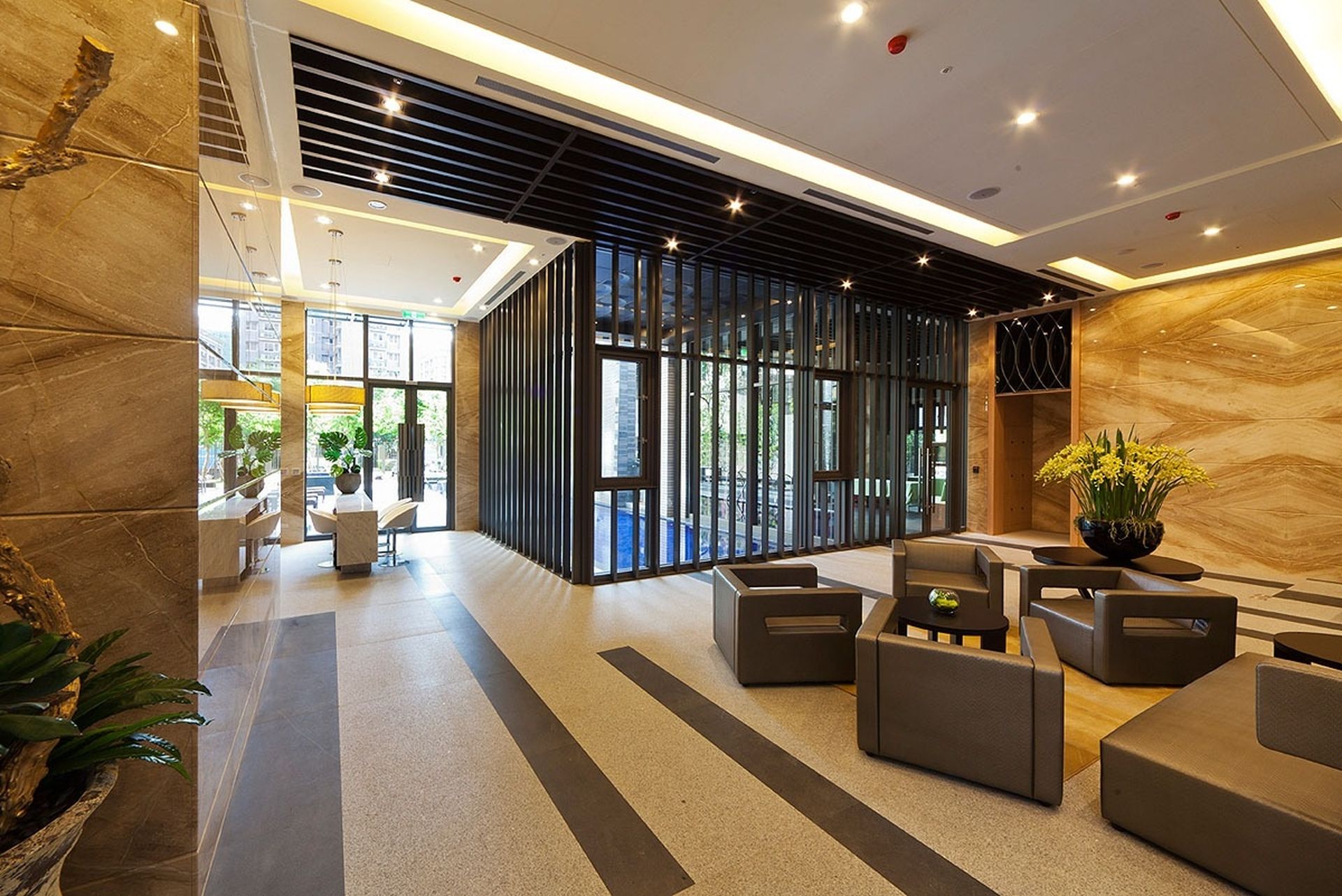 陸江建設