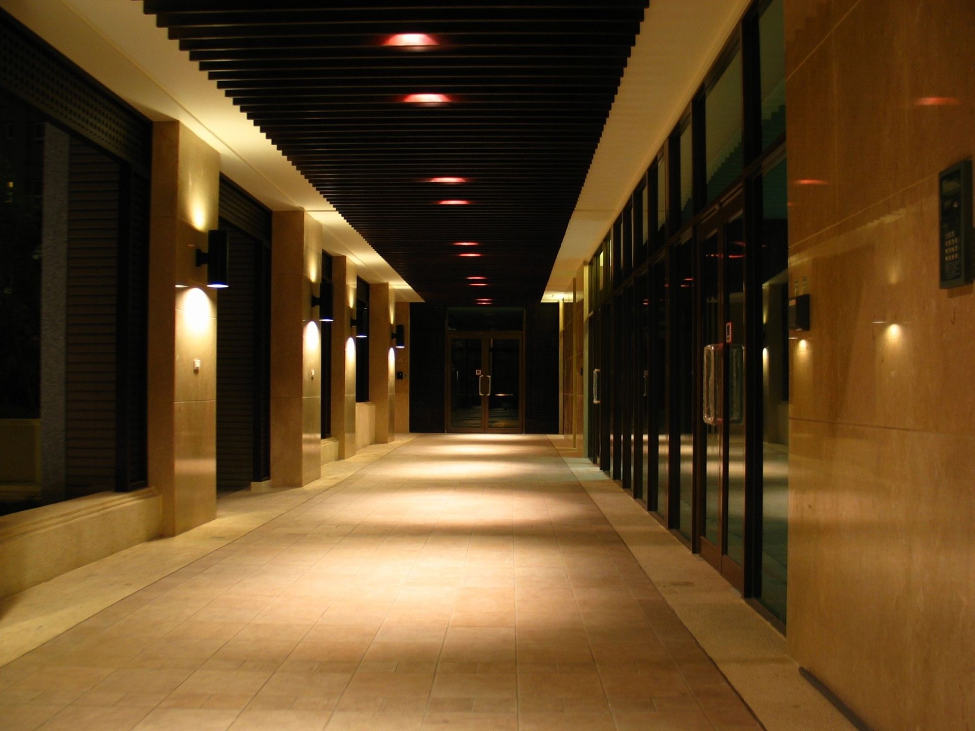 陸江建設