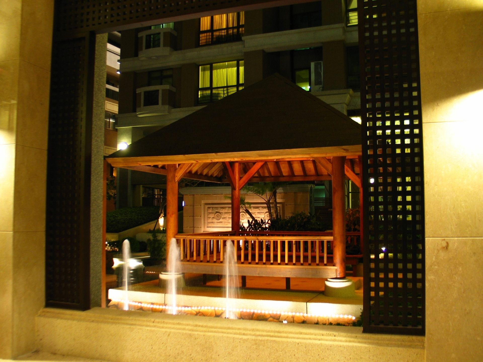 陸江建設