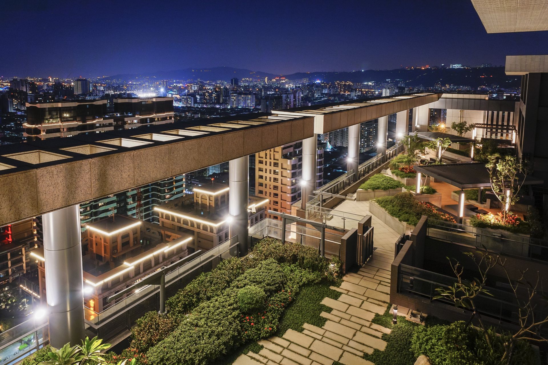 陸江建設